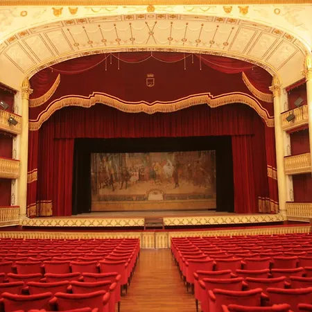 Montesanto 25 Pensión 4*